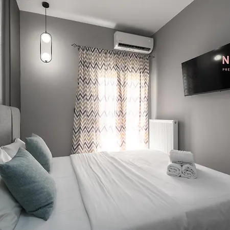 Luz, Nilie Hospitality Mgmt