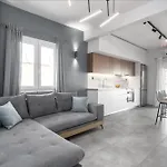 Luz, Nilie Hospitality Mgmt * Салоники